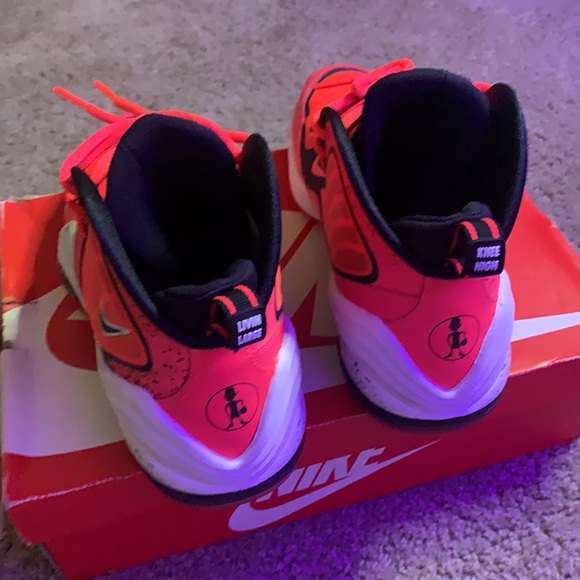 Nike Air Penny V LIL - Picture 3 of 3